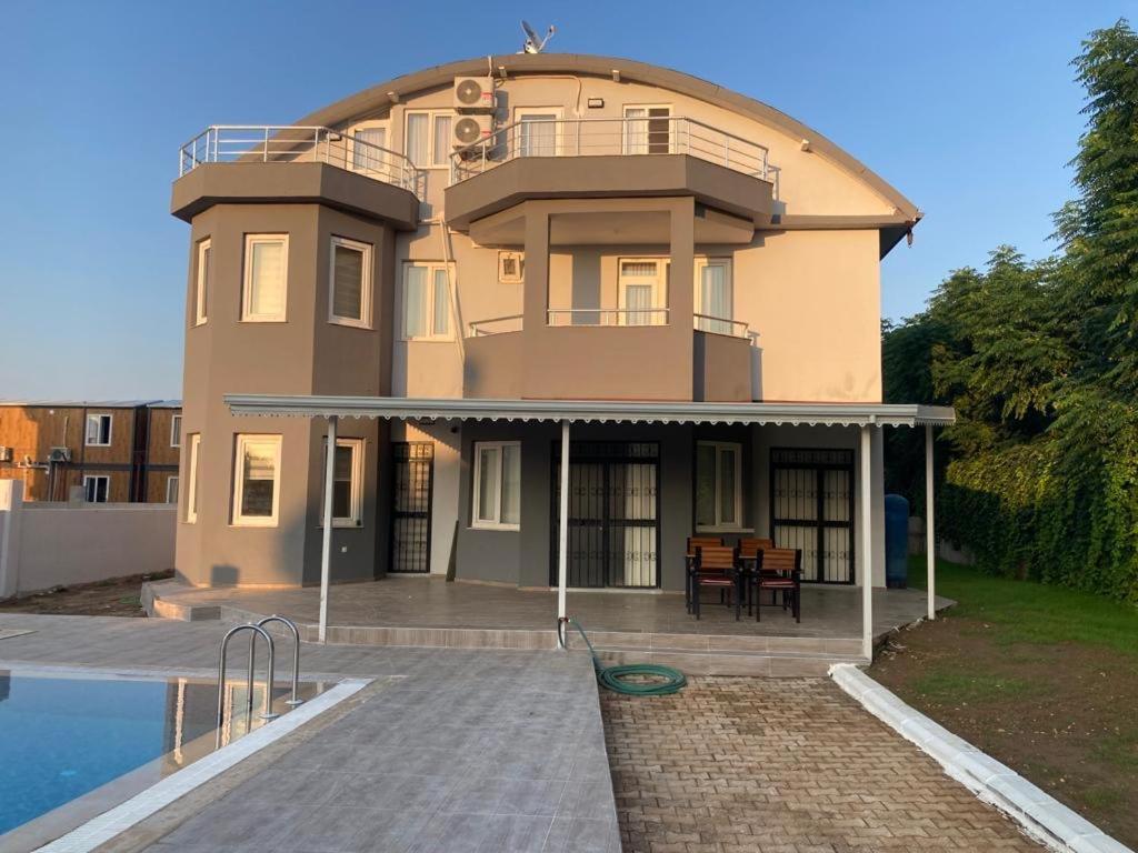 Patera Villa *